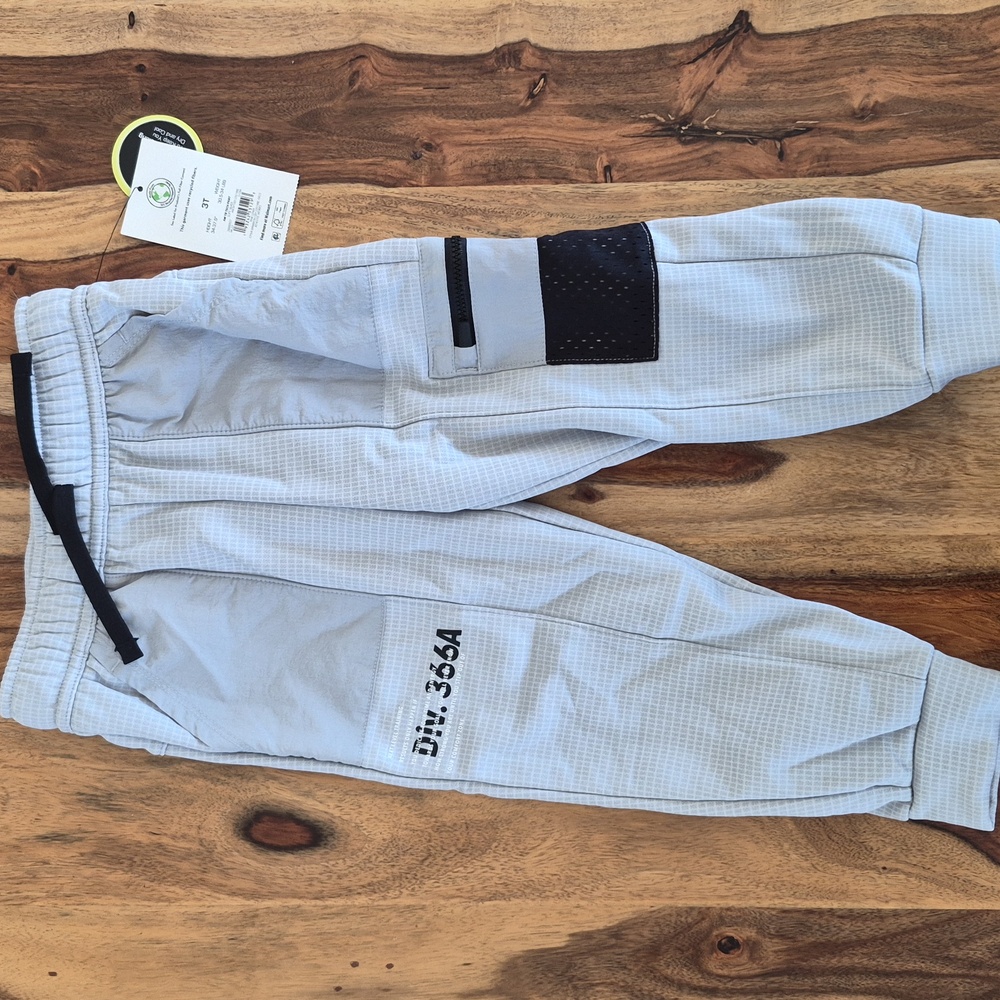 NWT-Athlete Joggers Sz 3T